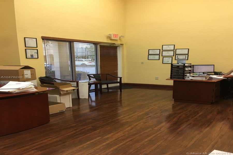 Florida 33015,Commercial Property,A10478248