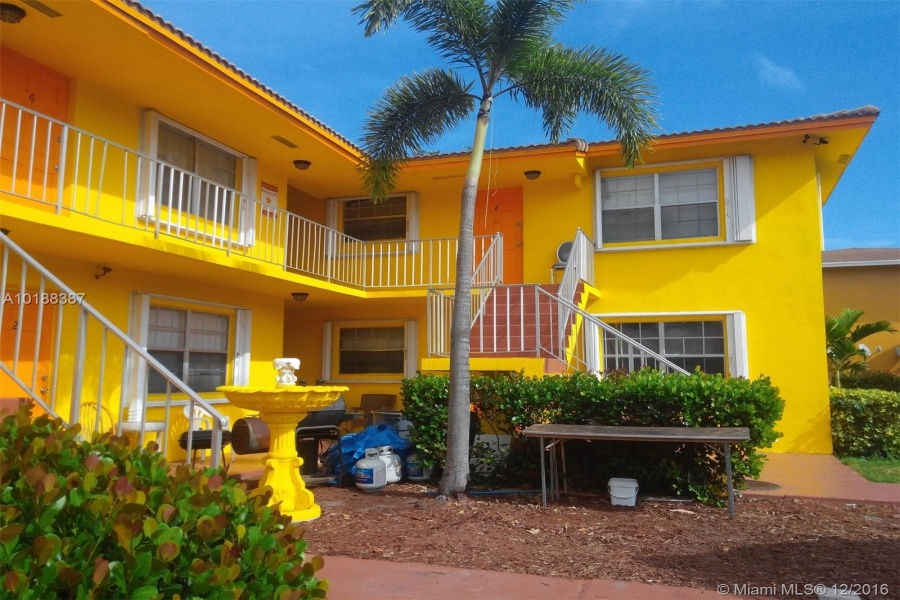 Pompano Beach,Florida 33060,Commercial Property,Pine Dr,A10188387