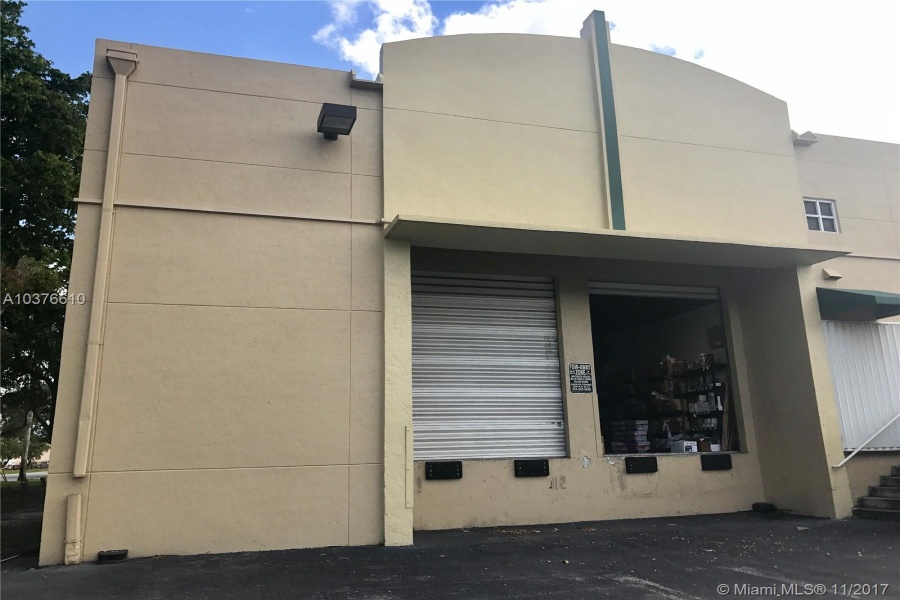 Miami,Florida 33166,Commercial Property,61st St,A10376610