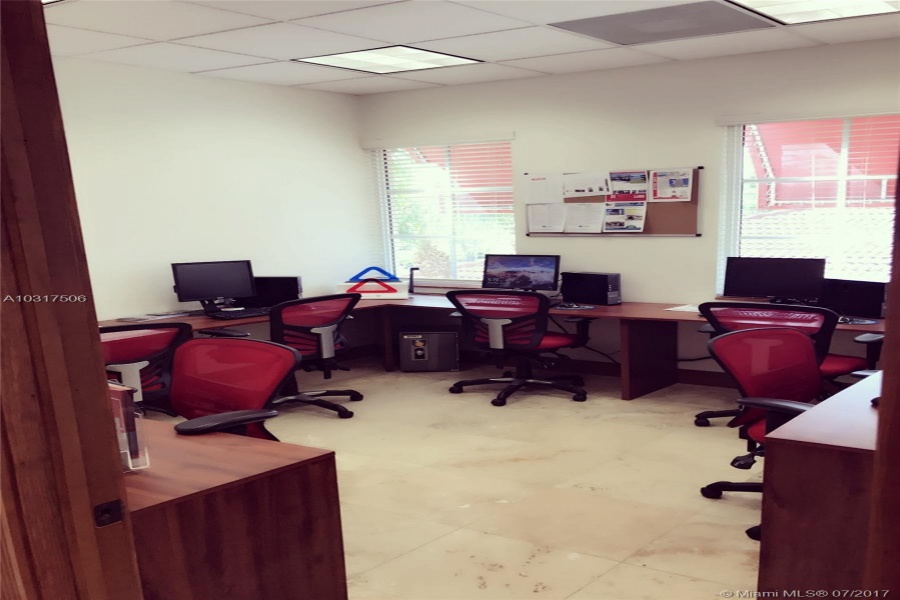 Coral Springs,Florida 33067,Commercial Property,University Dr,A10317506