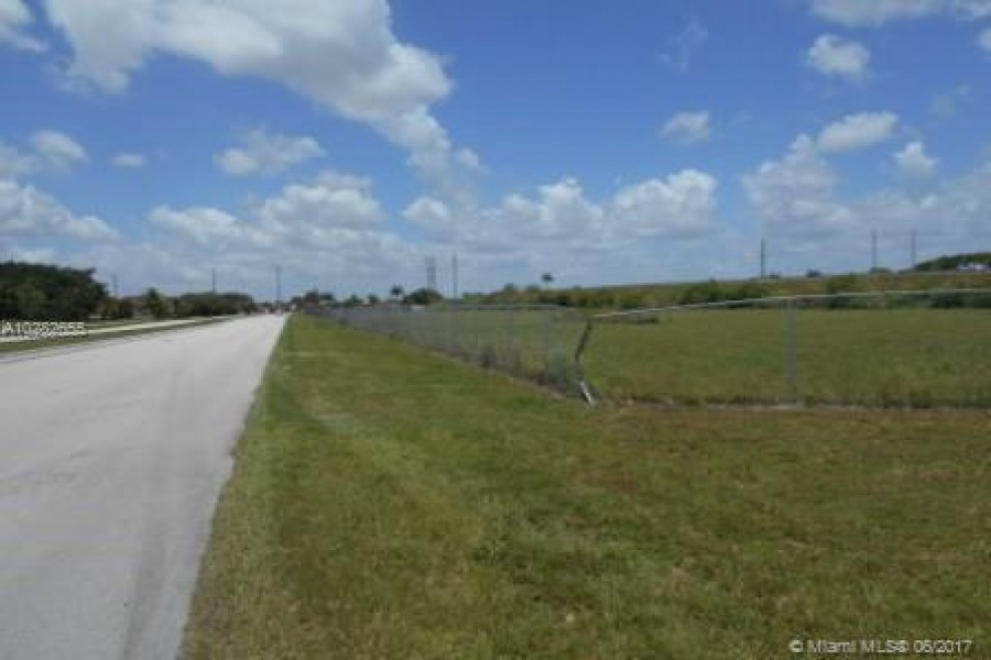 Homestead,Florida 33033,Commercial Land,320 ST,A10282655