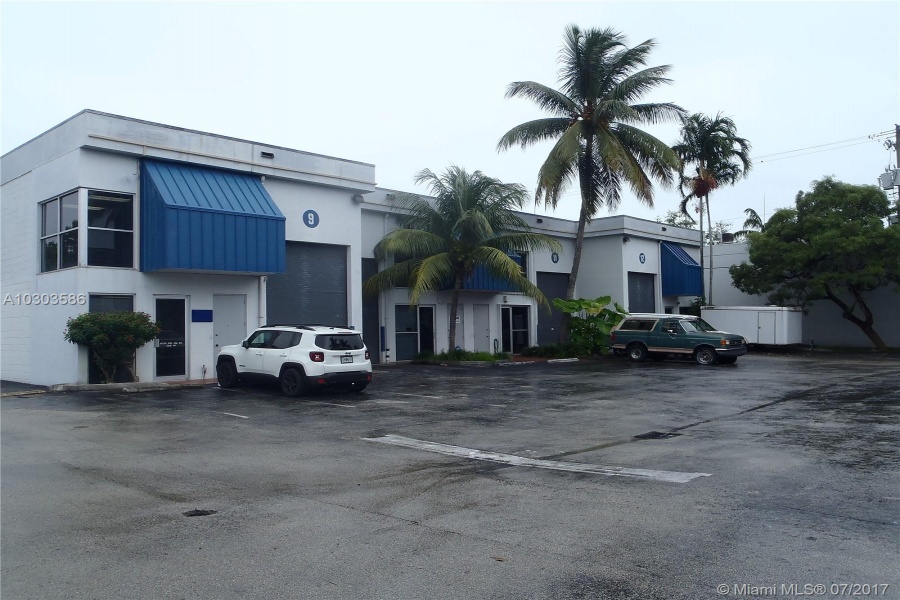 Miami,Florida 33186,Commercial Property,136th St,A10303586