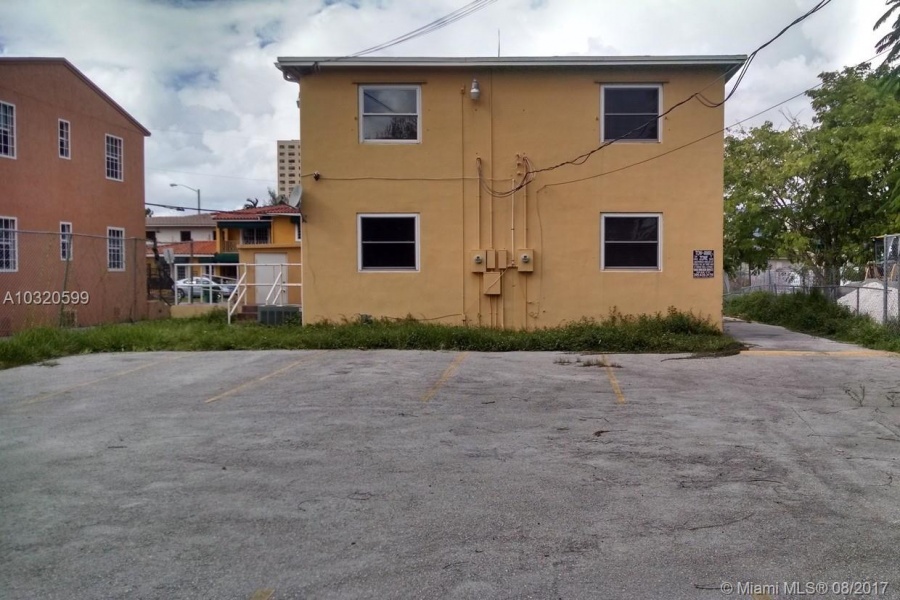 Miami,Florida 33125,Commercial Property,16th St,A10320599