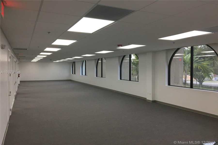 Florida 33015,Commercial Property,Plaza 68 Office Building,A10373128