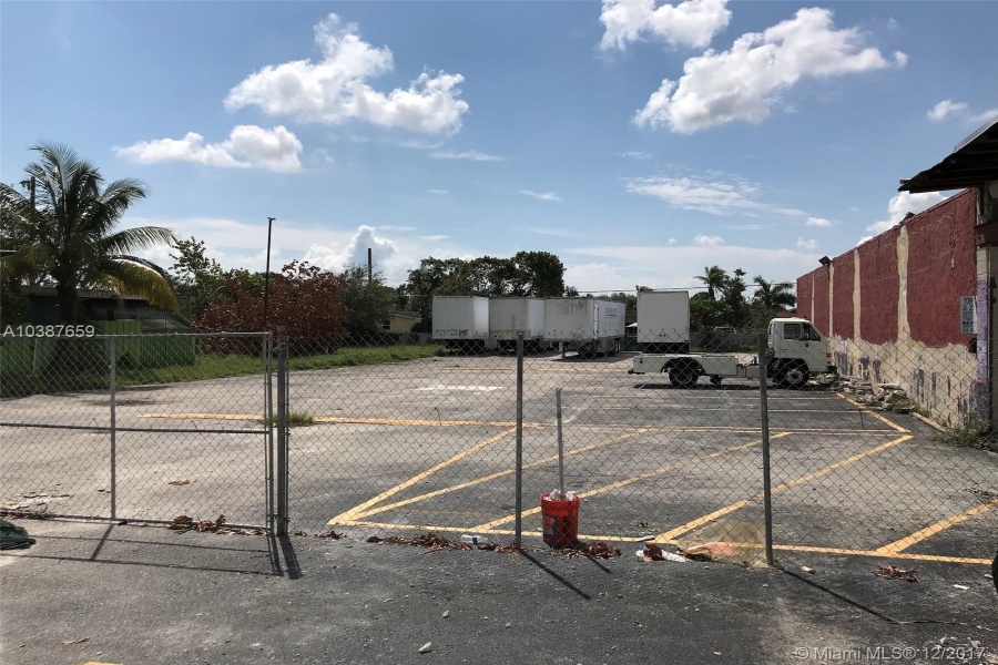 Miami,Florida 33167,Commercial Property,119th St,A10387659