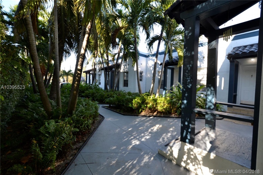 Miami Beach,Florida 33141,Commercial Property,Rue Vendome,A10395523