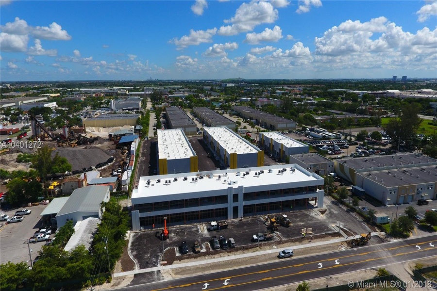 Florida 33172,Commercial Property,17,A10401272
