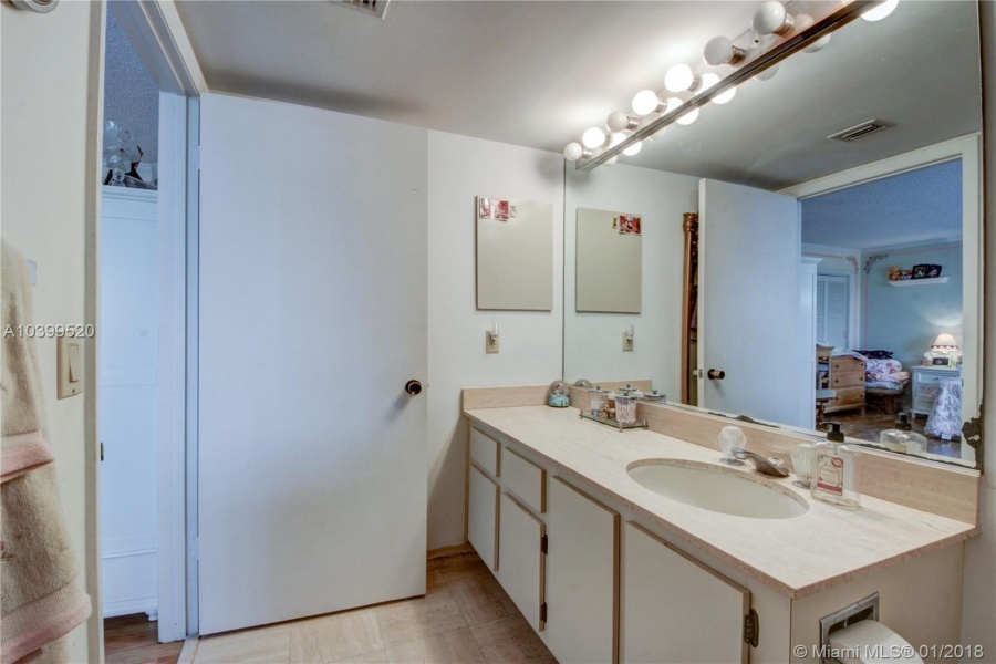 Commercial Property For Sale Price 6,500,000 A10399520