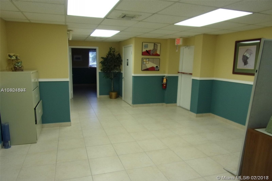 Miami,Florida 33186,Commercial Property,128th St,A10421894