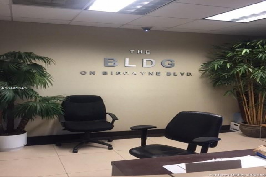 North Miami,Florida 33181,Commercial Property,THE BLDG ON BISCAYNE BLVD.,Biscayne Blvd,A10445947